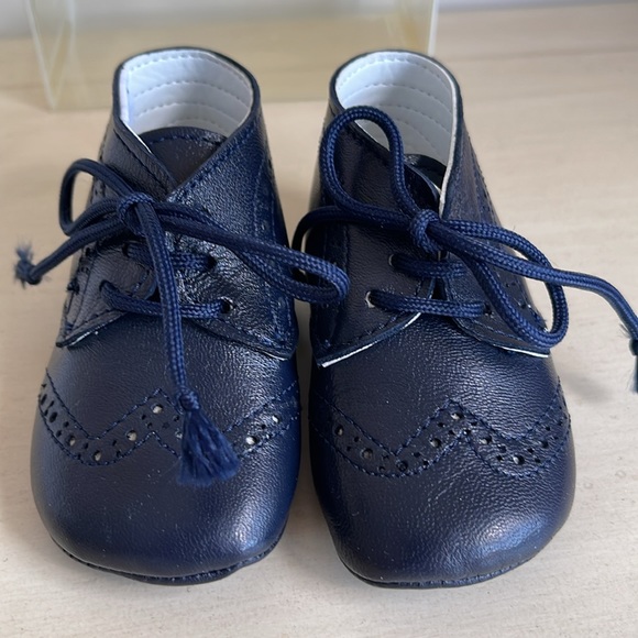 NWT LACE UP CRIB BOOT - Picture 6 of 10